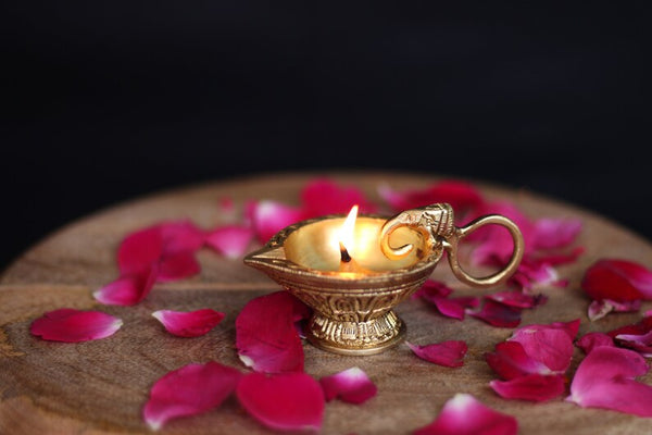 Small Diya | Brass Small Deepak | Oil Wick Brass Diya | Brass Diya Holder | oil Burner | Brass Diya For Puja | Temple Diya | Diwali Diya |